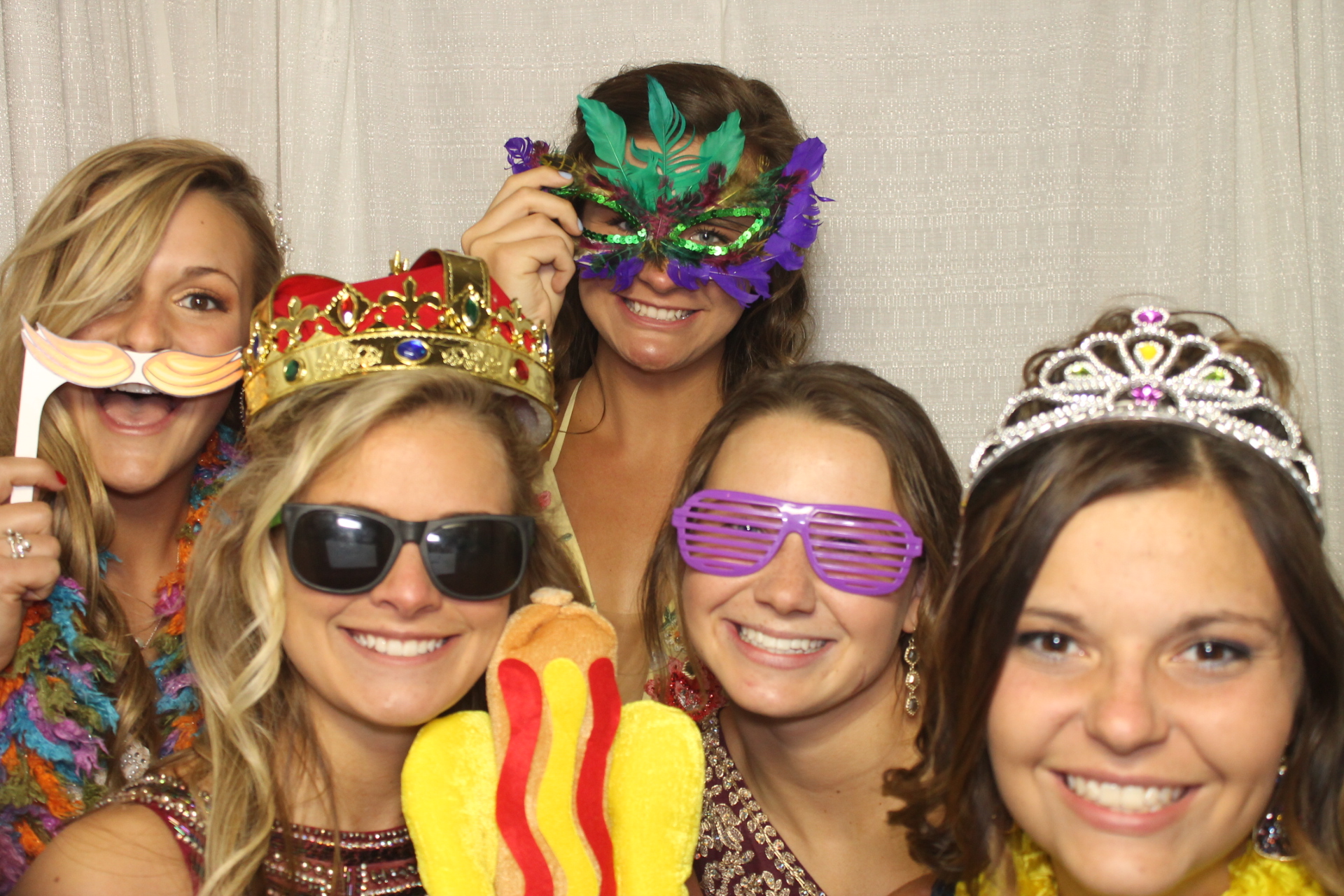 Preble Shawnee HS Prom | View more photos from the event at gallery.photoboothcincy.com/u/PhotoBoothCincy/Preble-Shawnee-HS-Prom